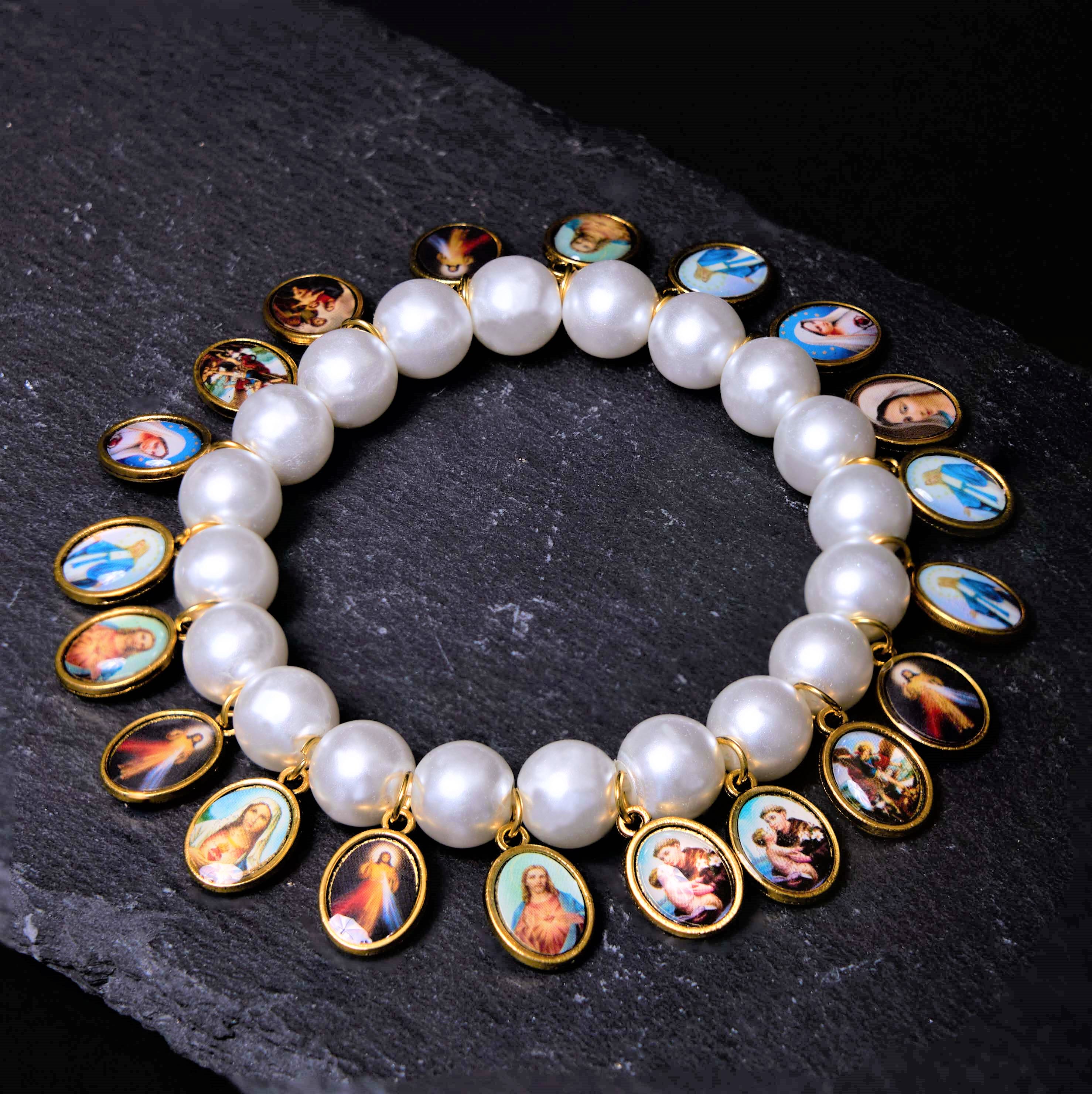 Pulsera de Perlas con Medallas de Jesús y María y Cruz Estilo Retro