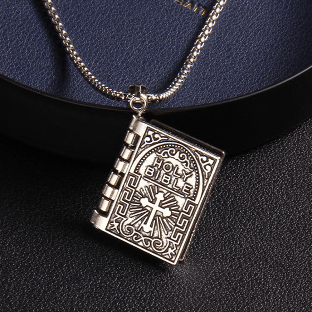 Collar de Calidad con Dije Giratorio de Cruz y Santa Biblia