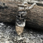 Collar con Dije de Bala con Calavera y Huesos Cruzados