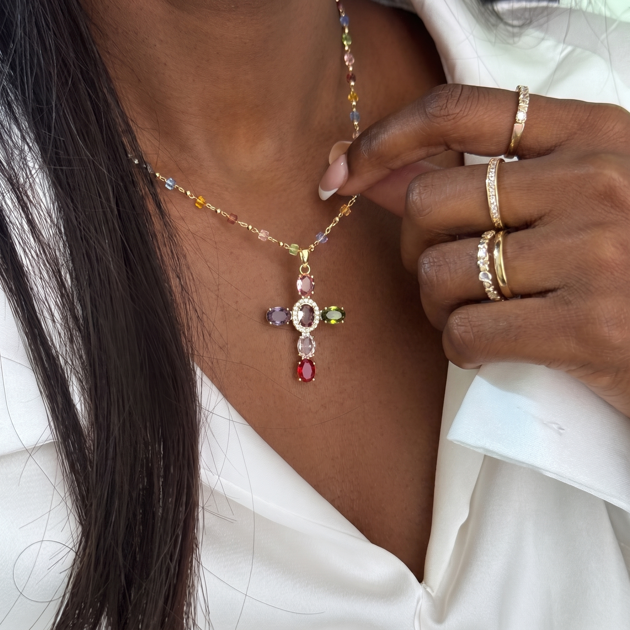 Collar con Dije de Cruz con 12 Gemas Bíblicas