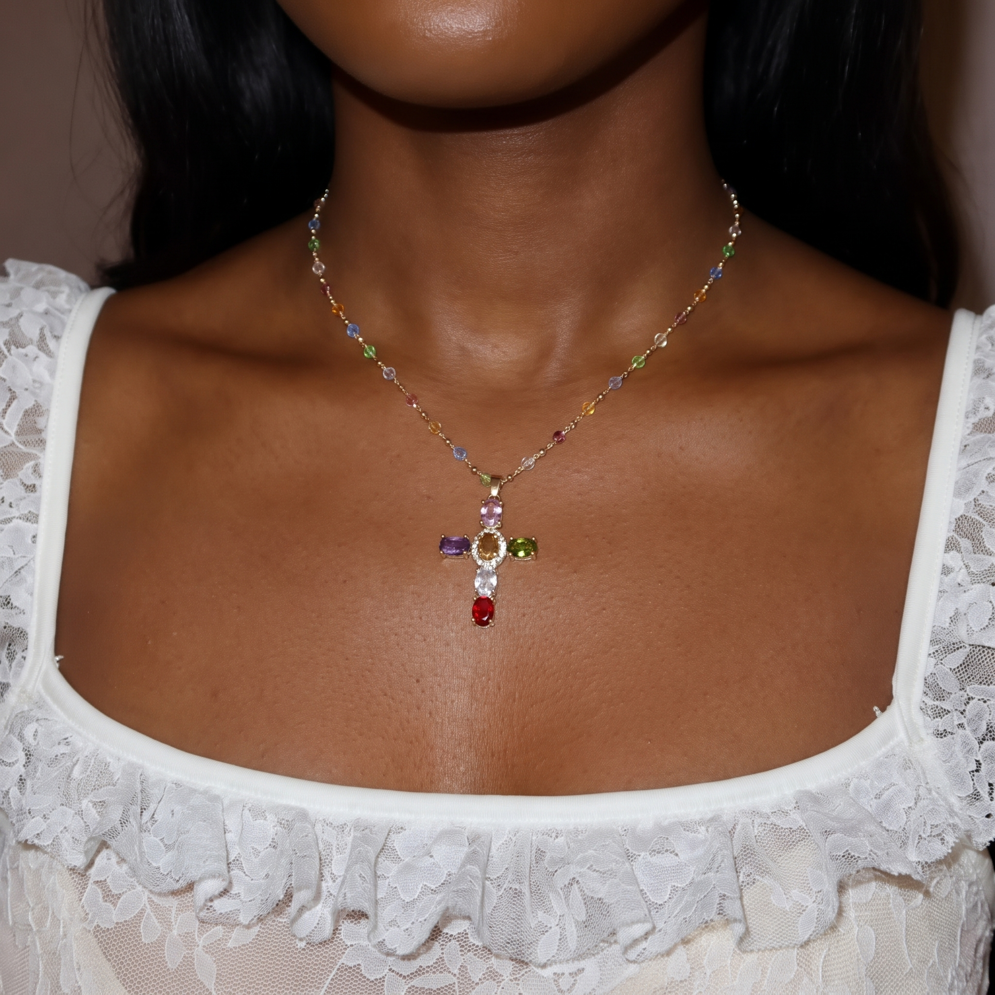 Collar con Dije de Cruz con 12 Gemas Bíblicas