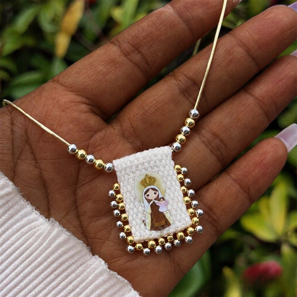 Collares con Figuras Divinas Estilo Caricatura: Símbolo Querido de Fe