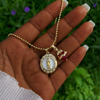 Collar de la Virgen y el Sagrado Corazón en 6 Estilos: Joyería Elegante Llena de Fe