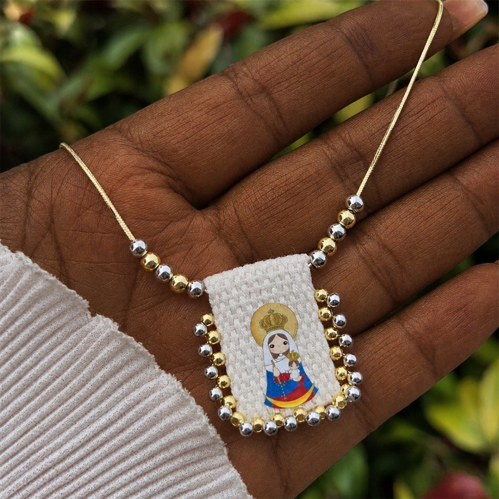 Collares con Figuras Divinas Estilo Caricatura: Símbolo Querido de Fe