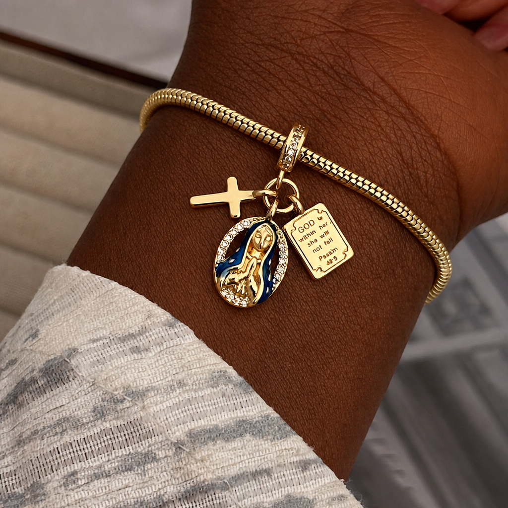 Set de Joyería con Dije de la Virgen de la Gracia: Símbolo de Devoción Eterna