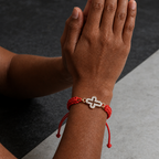 Pulsera de Cruz de Cordón Tejido con Cruz Brillante: Ancla tu Fe en Su Presencia